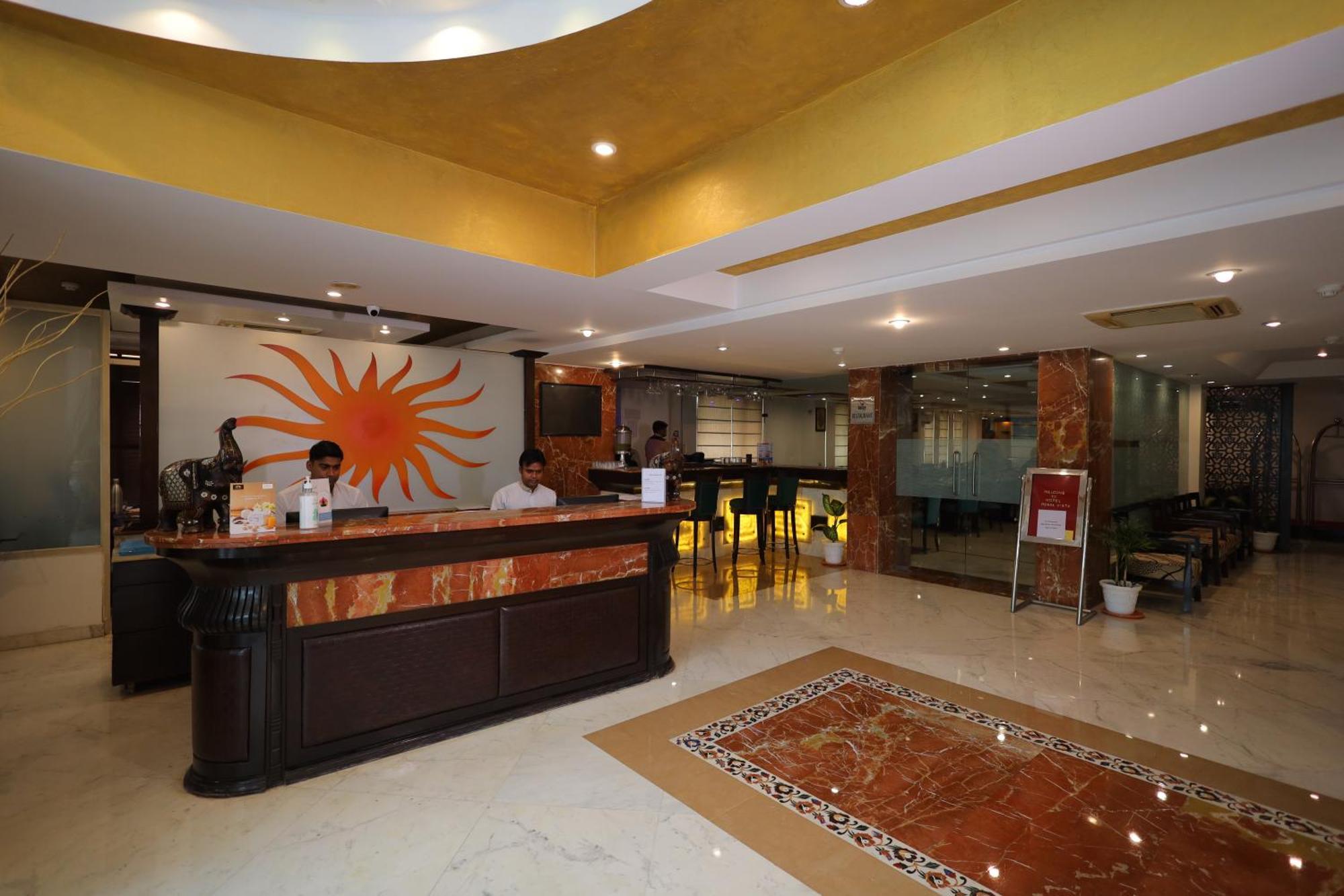 ホテル Surasena Regal Vista Agra アーグラ エクステリア 写真